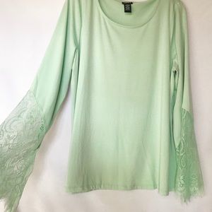 Plus Torrid Crochet Boho sleeve Top 1X